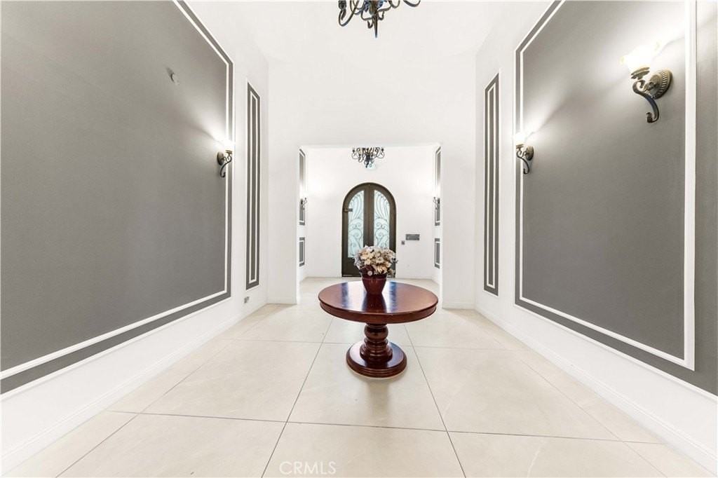 11218 Camarillo St #404 - Photo 4 of 50