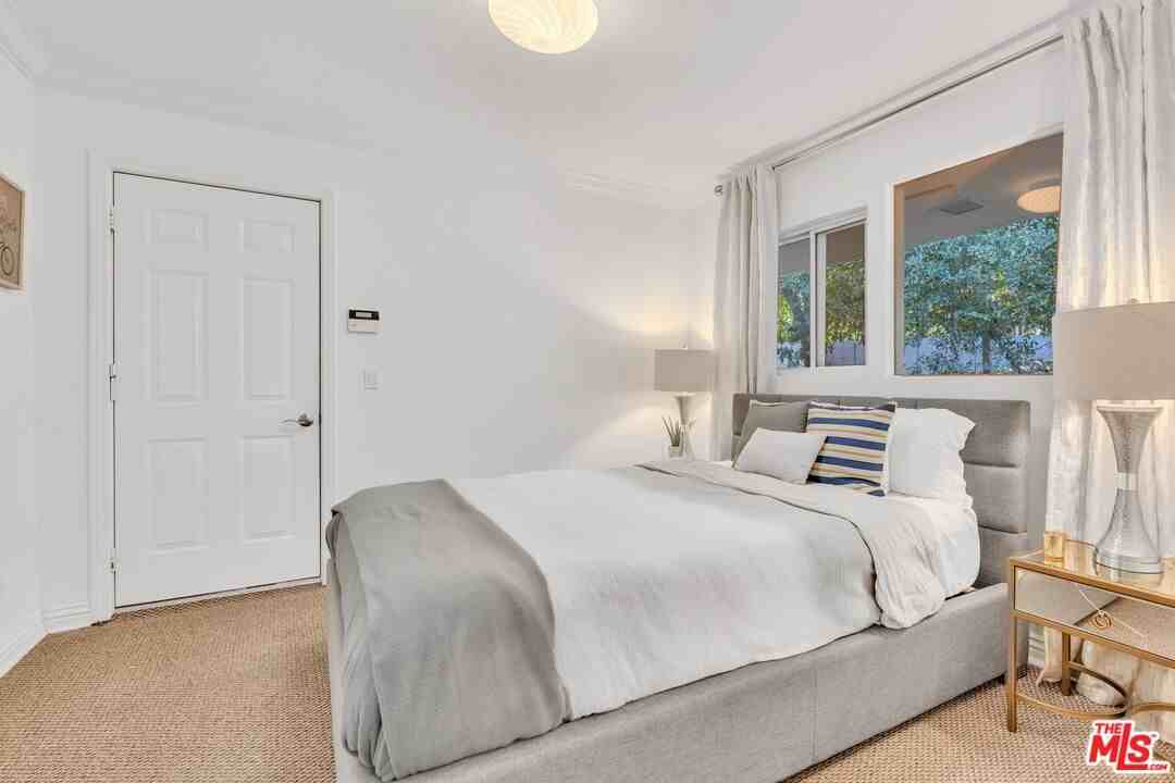 2177 Summitridge Dr - Photo 2 of 8