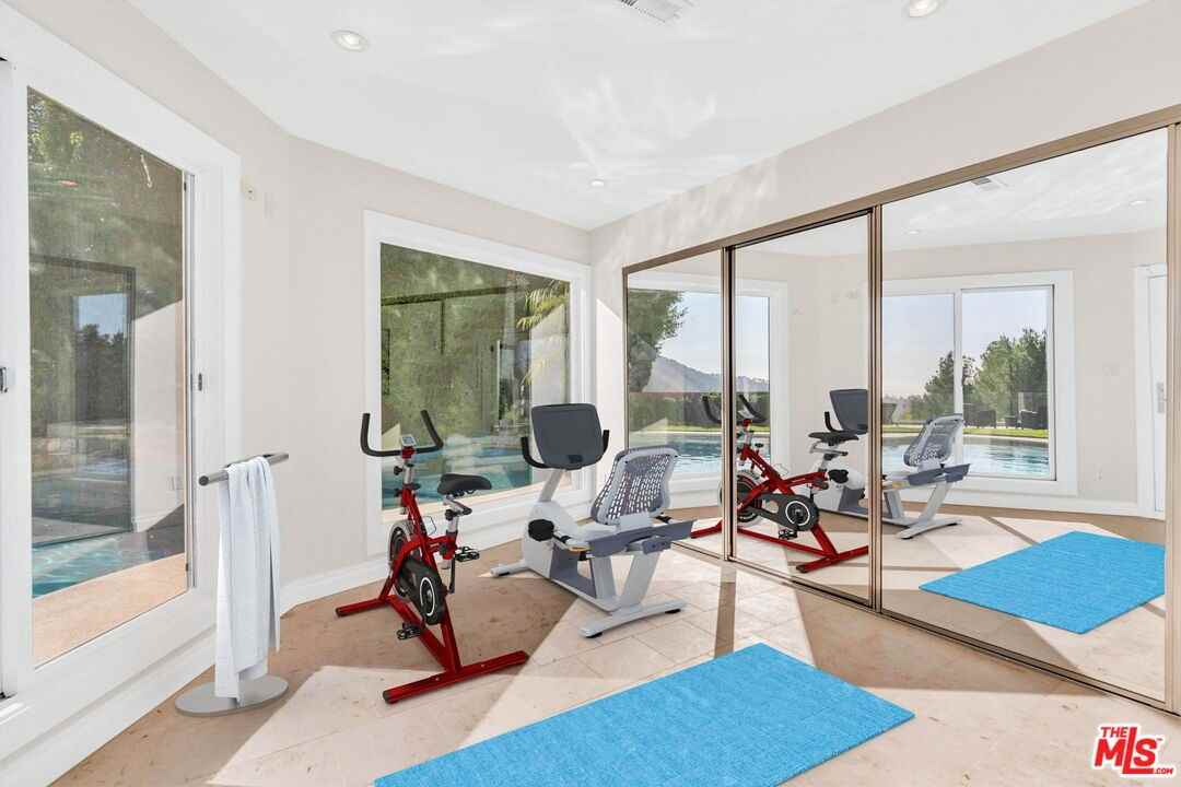 2177 Summitridge Dr - Photo 4 of 8