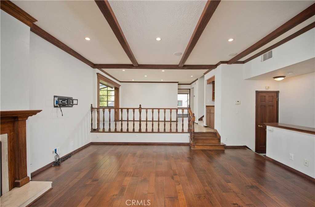 5711 Owensmouth Ave #127 - Photo 6 of 30