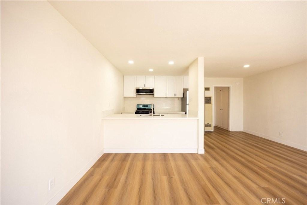 115 N Walnuthaven Dr #1 - Photo 2 of 15