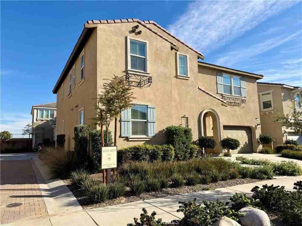 4279 S Glacier Trl - Photo 2 of 22