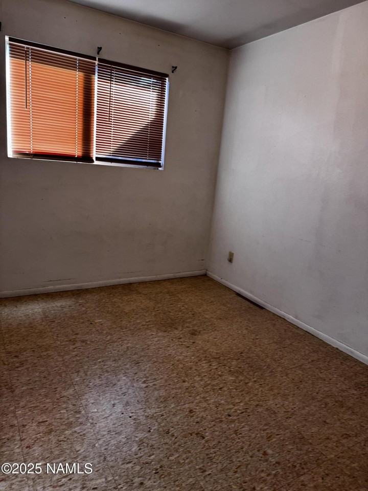 1012 W Aspinwall St - Photo 5 of 11