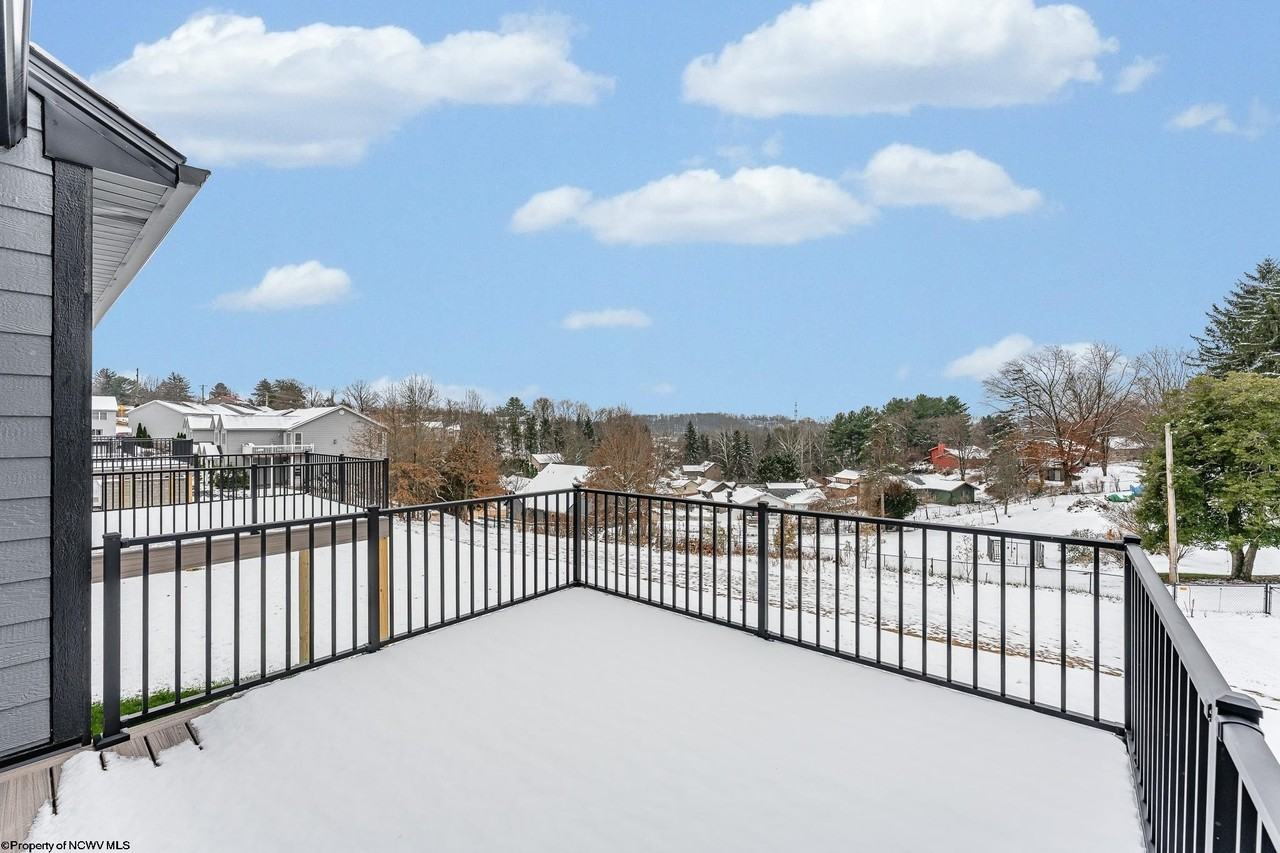 1647 Van Voorhis Rd - Photo 3 of 50