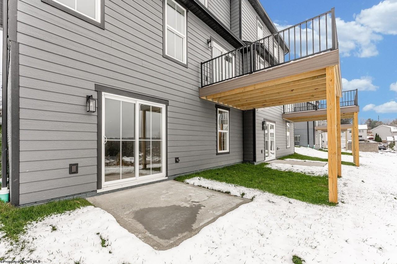 1647 Van Voorhis Rd - Photo 6 of 50