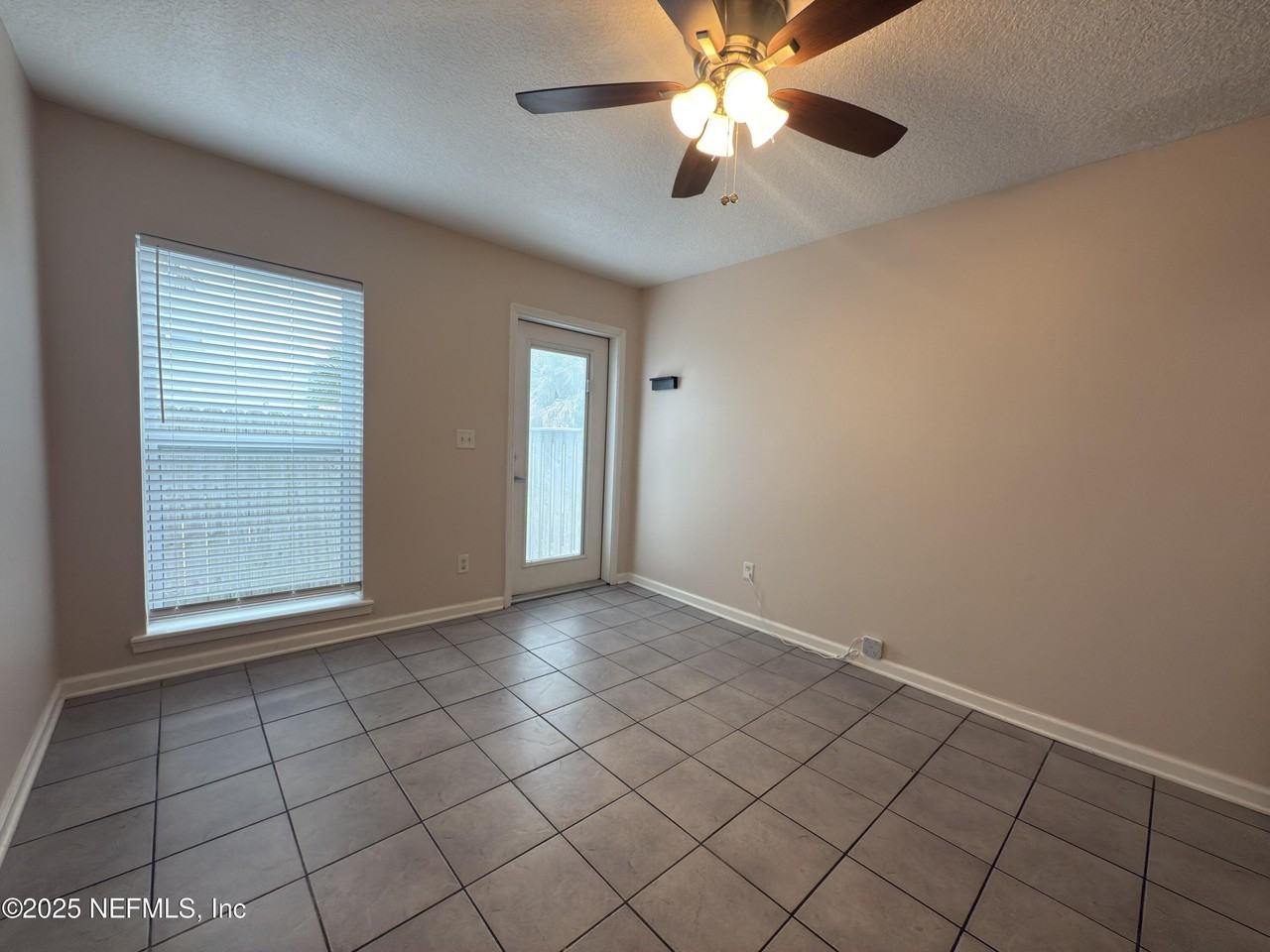 630 2nd St S Apt 4 #4 - Photo 5 of 16