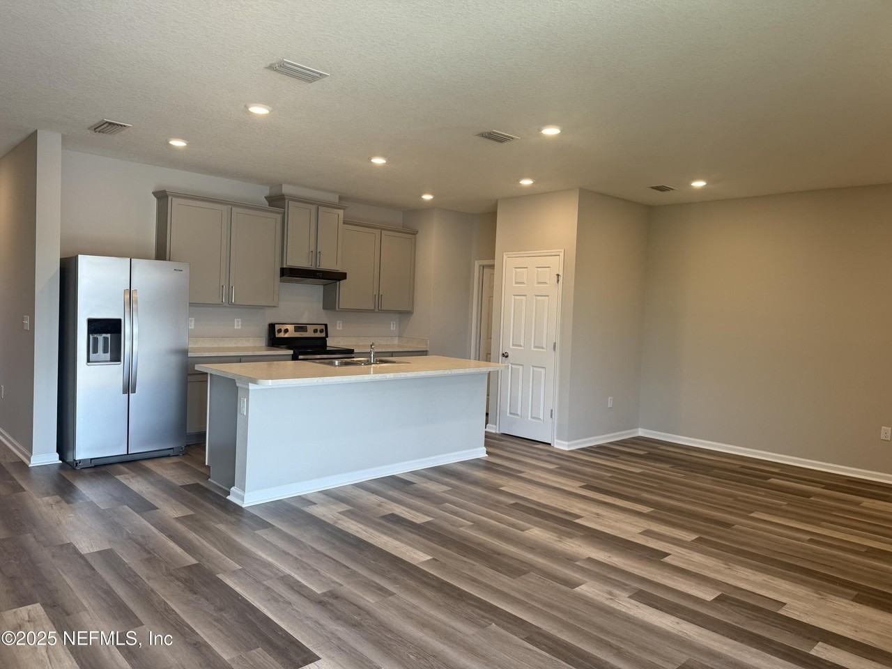 14374 Durbin Island Way - Photo 3 of 19