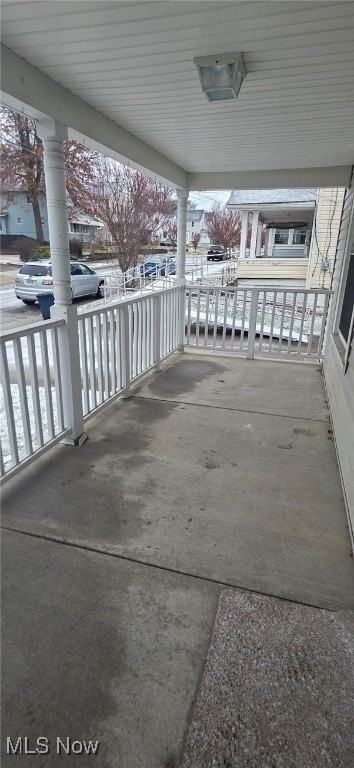 920 Redfern Ave - Photo 4 of 29