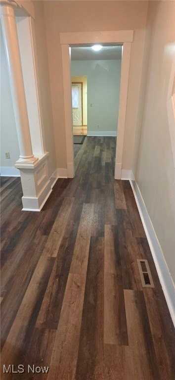 920 Redfern Ave - Photo 5 of 29