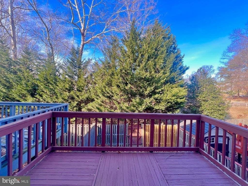 1707 Featherwood St - Photo 7 of 15