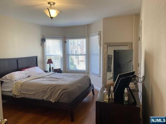 573 Lafayette Ave - Photo 7 of 11