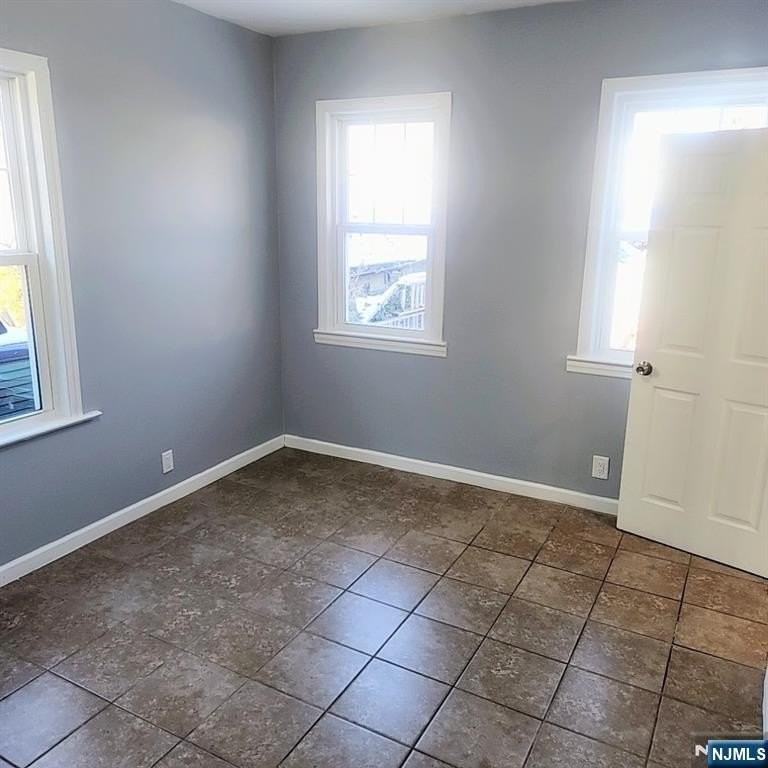 62 Shadyside Ave - Photo 7 of 17