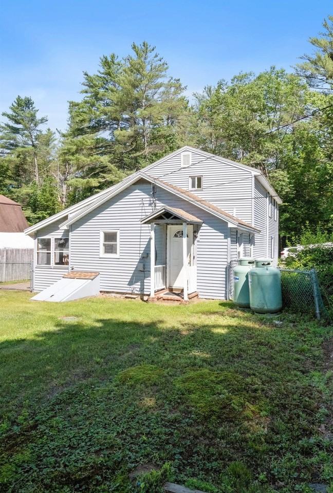 36 Lark St - Photo 7 of 45