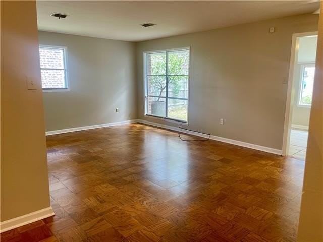 715 Ashlawn Dr - Photo 4 of 14