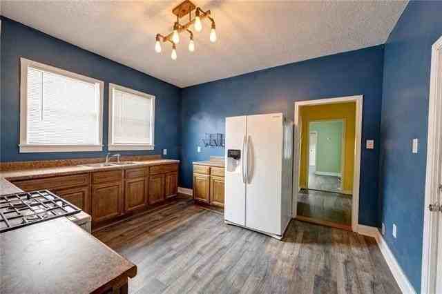 2005 Louisa St - Photo 7 of 10