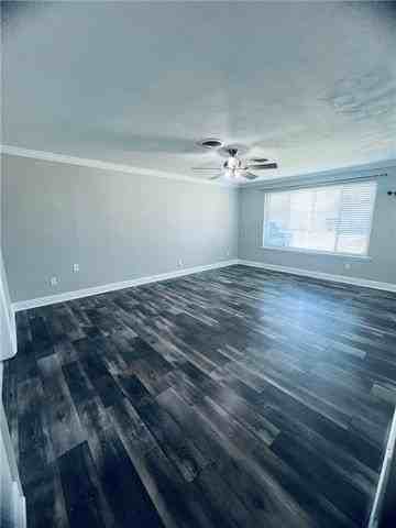 2610 Idaho Ave - Photo 2 of 11