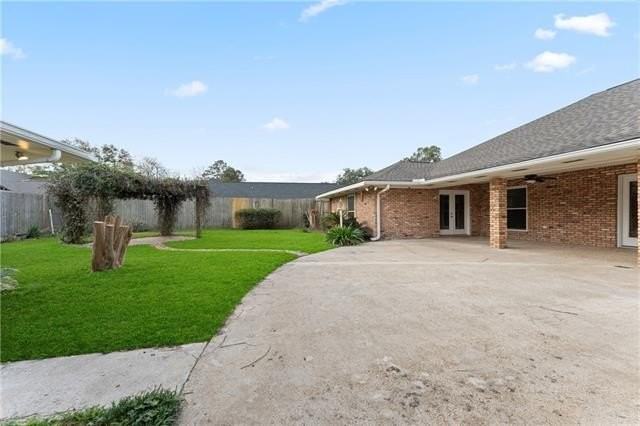 601 Rue Cannes - Photo 3 of 26