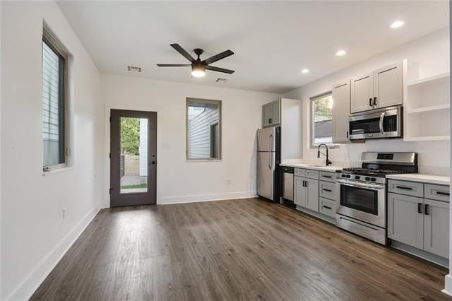 4622 Baudin St #A - Photo 4 of 28