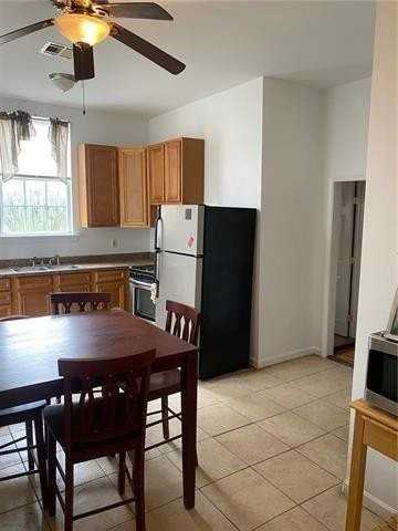 1835 Painters St - Photo 3 of 5