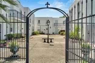 6940 Orleans Ave - Photo 1 of 1