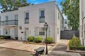 6940 Orleans Ave - Photo 2 of 9