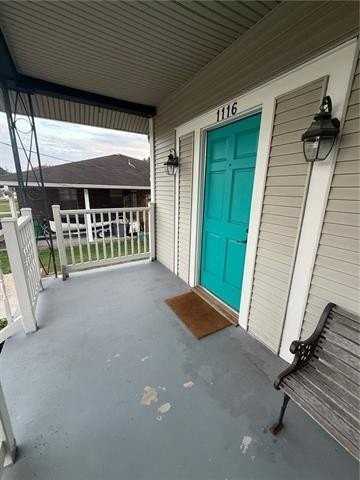 1116 Green St - Photo 2 of 16