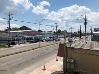 4522 Downman Rd - Photo 3 of 4