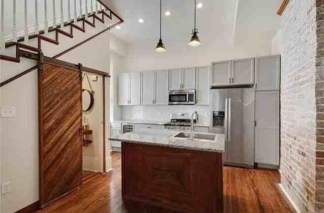 1600 Governor Nicholls St - Photo 4 of 8