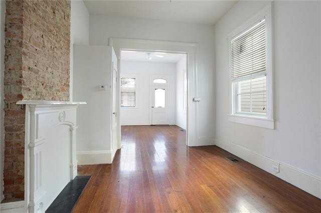 3512 Dauphine St - Photo 3 of 10