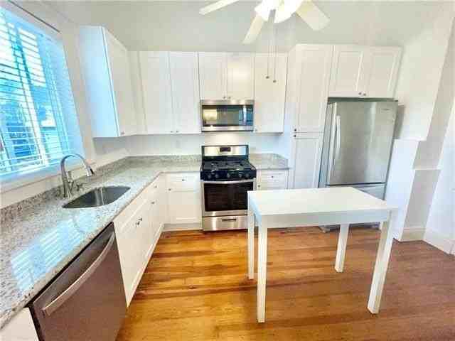 3512 Dauphine St - Photo 7 of 10