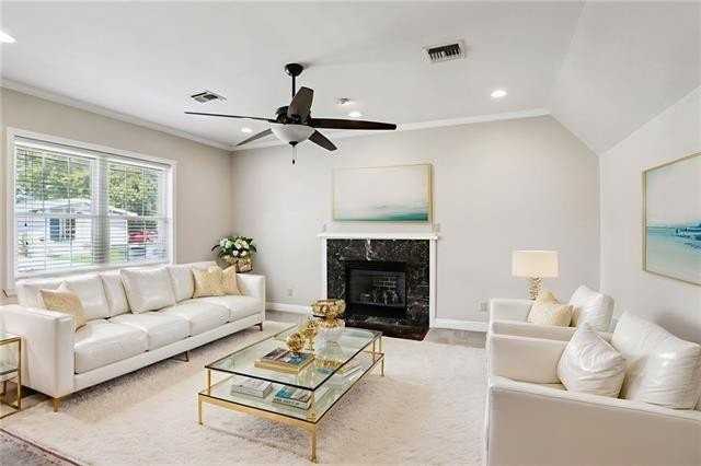 661 E William David Pkwy - Photo 3 of 27