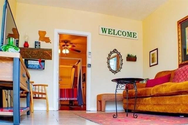 1403 Port St - Photo 3 of 17