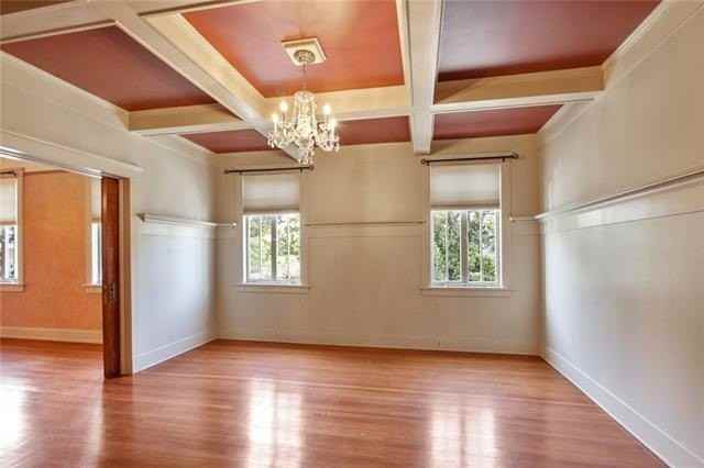 1635 Valence St - Photo 7 of 23