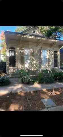 7627 Hampson St - Photo 2 of 15