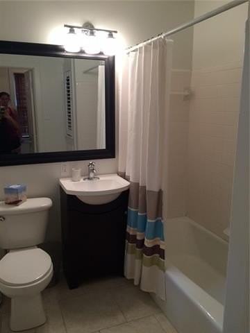 7627 Hampson St - Photo 7 of 15