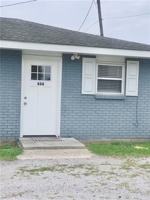 featured image of 468 Elm St