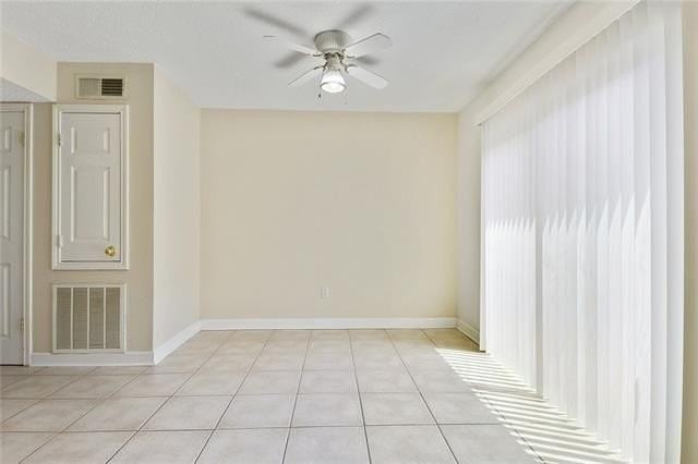 1729 Newport Pl #9 - Photo 5 of 12