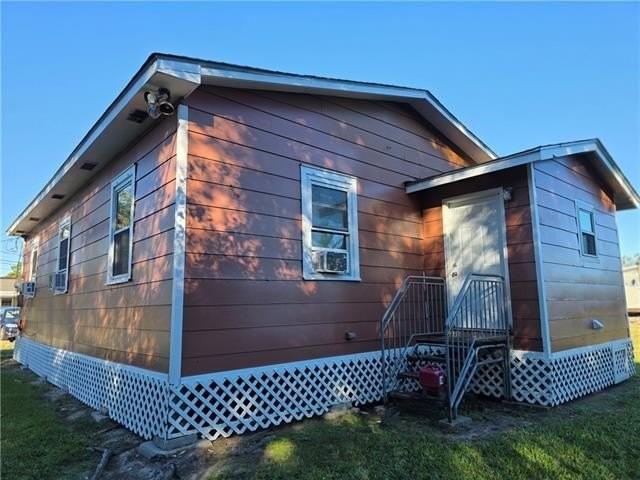 150 E 24th St - Photo 5 of 24