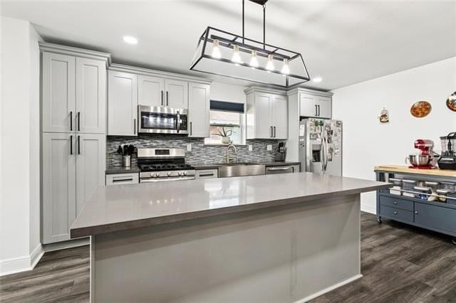 1929 Green Oaks Dr - Photo 6 of 17