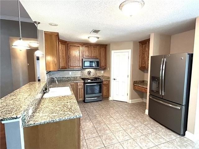 712 Marc Ct - Photo 3 of 16