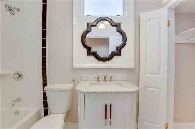 2720 Coliseum St #8 - Photo 2 of 19