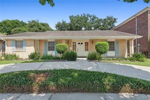 featured image of 517 Beverly Garden Dr