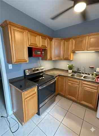 1935 S Lopez St - Photo 4 of 8