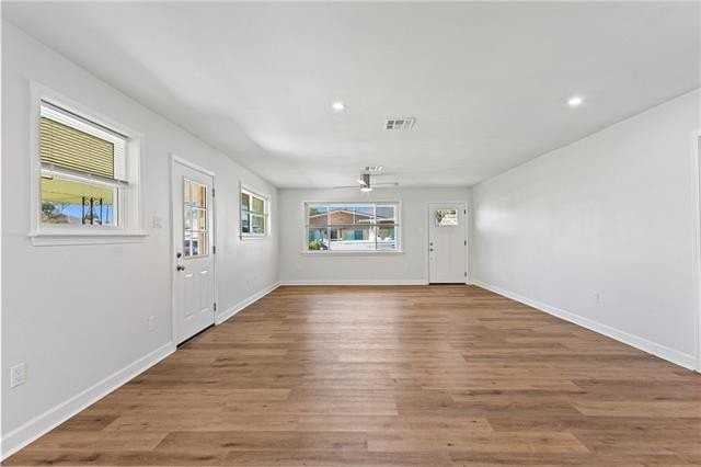 542 Marino Dr - Photo 5 of 17