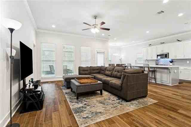 75385 Sydney Dr - Photo 2 of 18