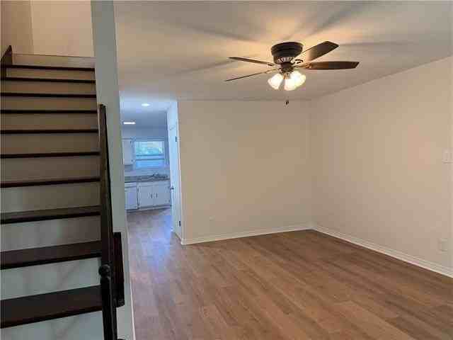 301 Zinnia Ave #B - Photo 4 of 19