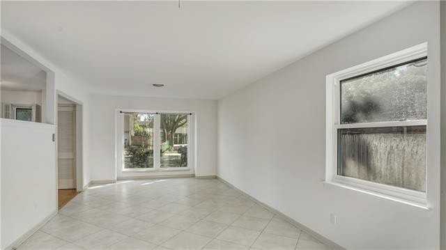 2555 Prancer St - Photo 3 of 25