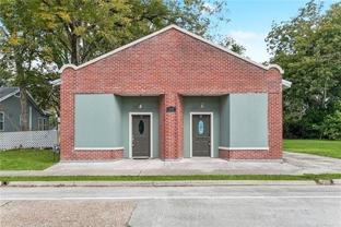 569 W 5th St #A - Photo 1 of 1