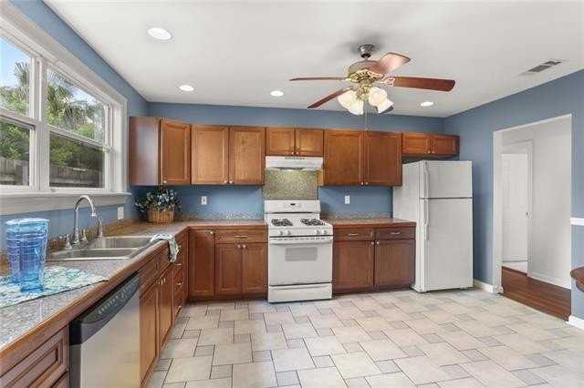 5652 General Haig St - Photo 7 of 17