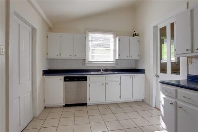 743 Toledano St - Photo 5 of 18